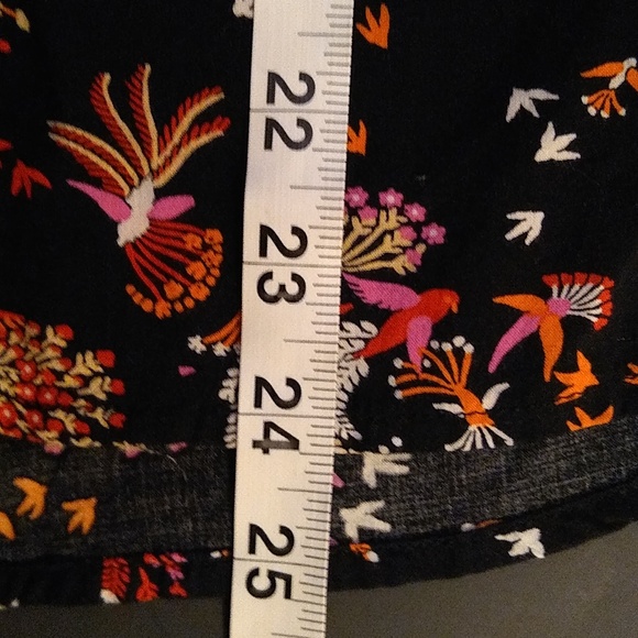 Conversations by Anthropologie black bird & floral print blouse size 4 - Picture 6 of 8